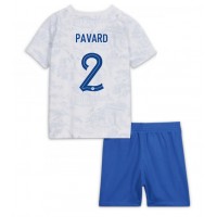 Fotbalové Dres Francie Benjamin Pavard #2 Dětské Venkovní MS 2022 Krátký Rukáv (+ trenýrky)